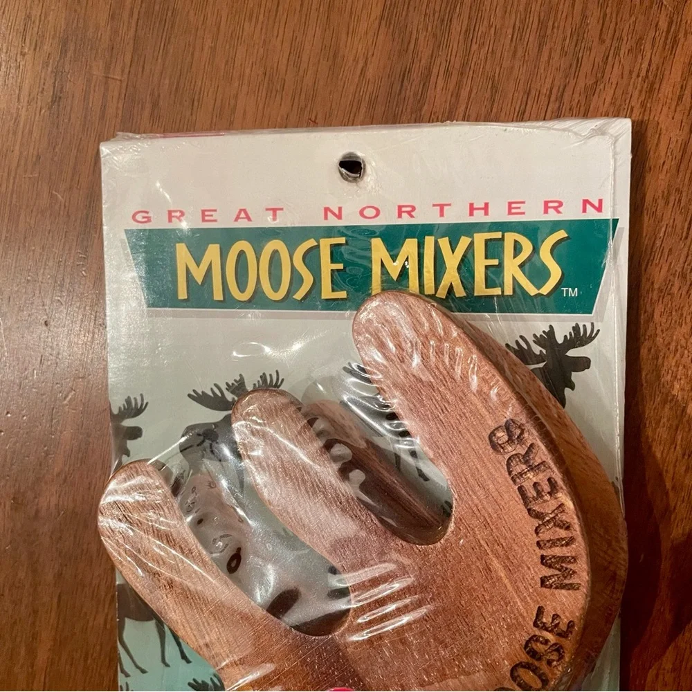 Great Northern Products Wooden Moose Mixers NWT Toss Salad Pasta Laser Engraved